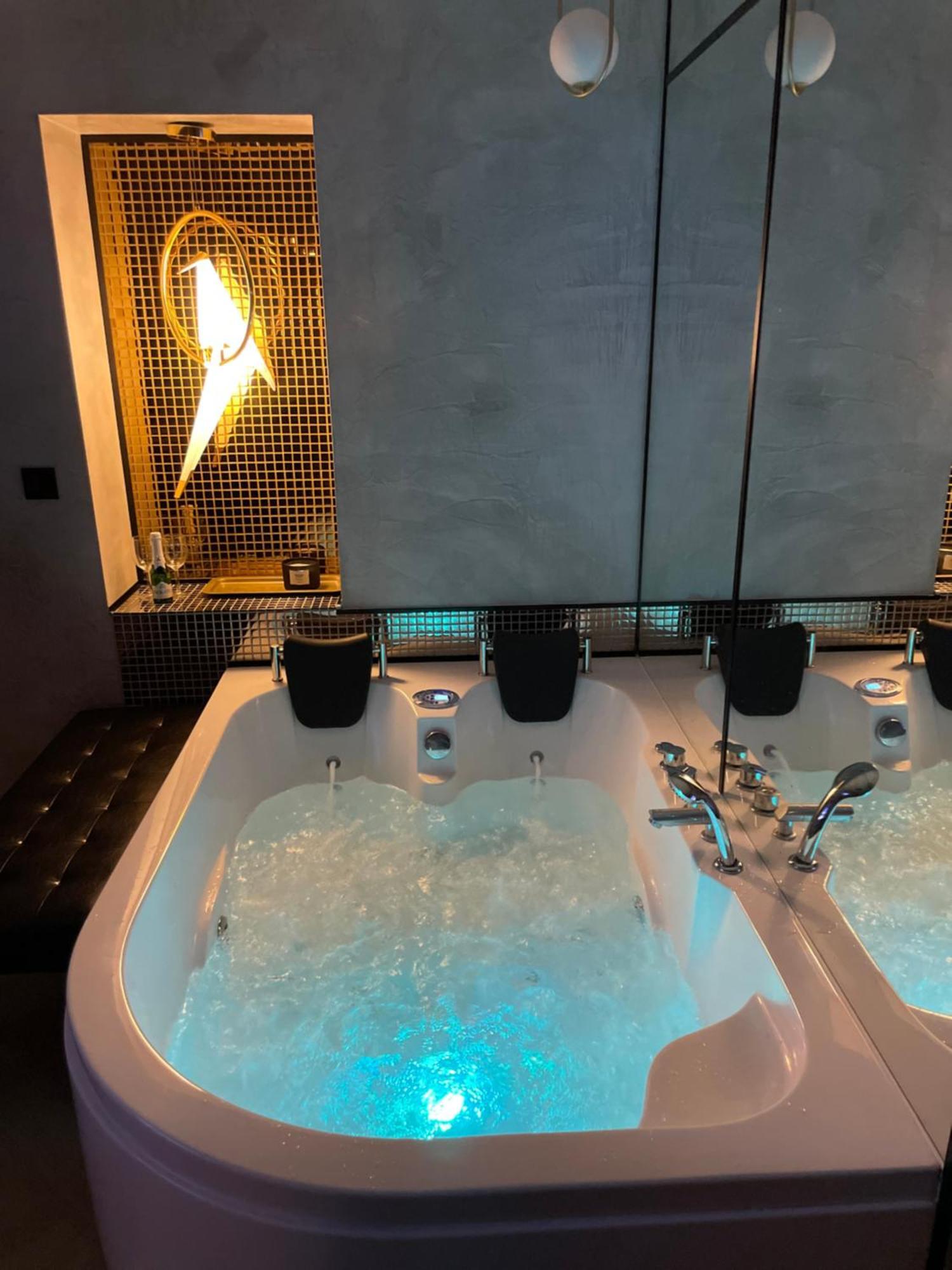 Apartament Z Jacuzzi W Sercu Krakowa Ngoại thất bức ảnh